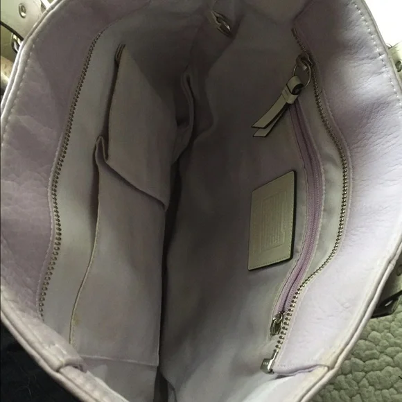 Coach Lavender and Cream Shoulder Bag - Picture 4 of 6
